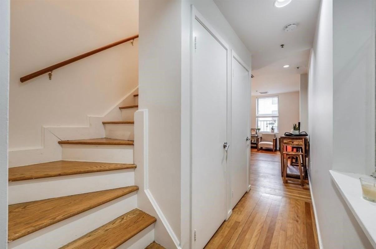 716 Adams St #3W - Photo 7 of 12