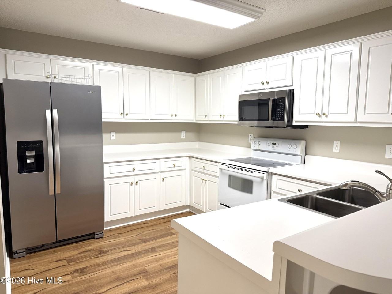 453 Connemara Trl - Photo 4 of 15