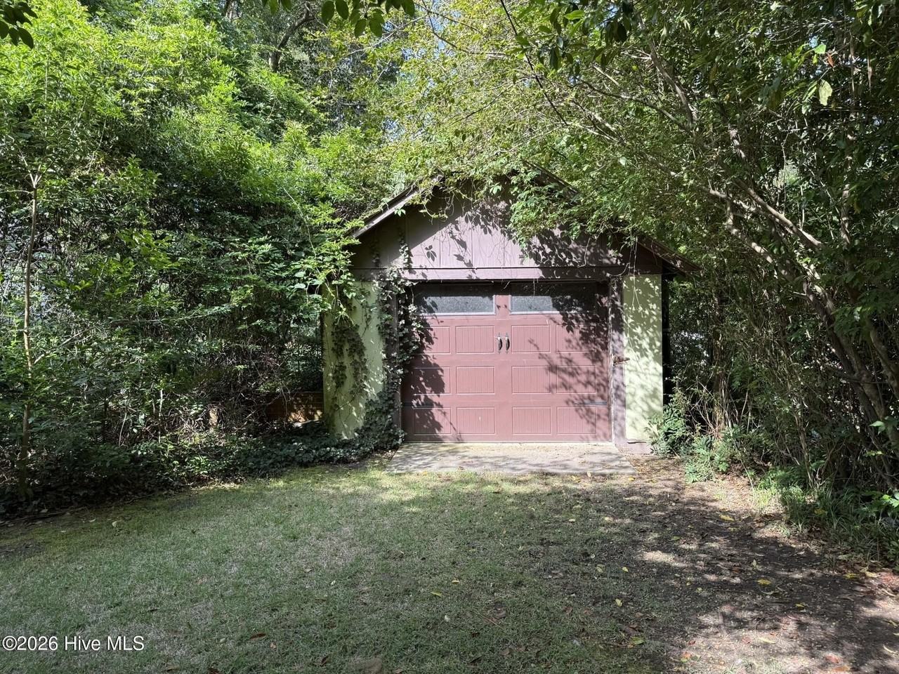 360 E Maine Ave - Photo 4 of 31