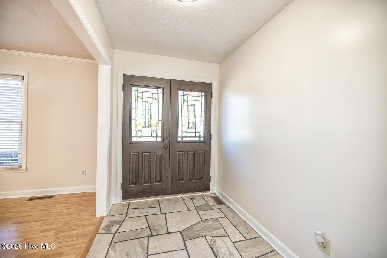 310 Rl Honeycutt Dr - Photo 2 of 43