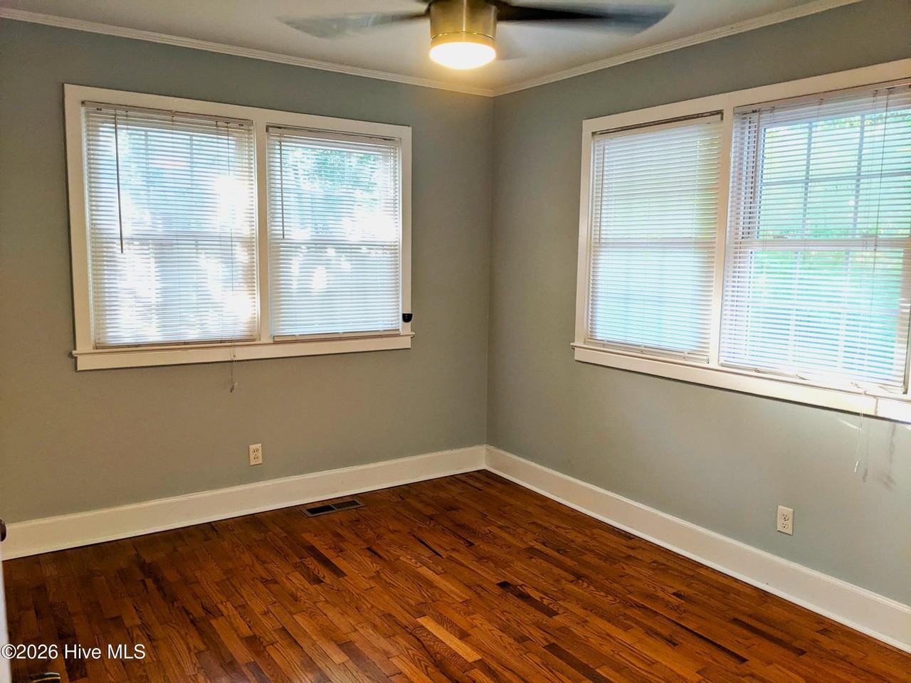 5314 Wrightsville Ave - Photo 7 of 12
