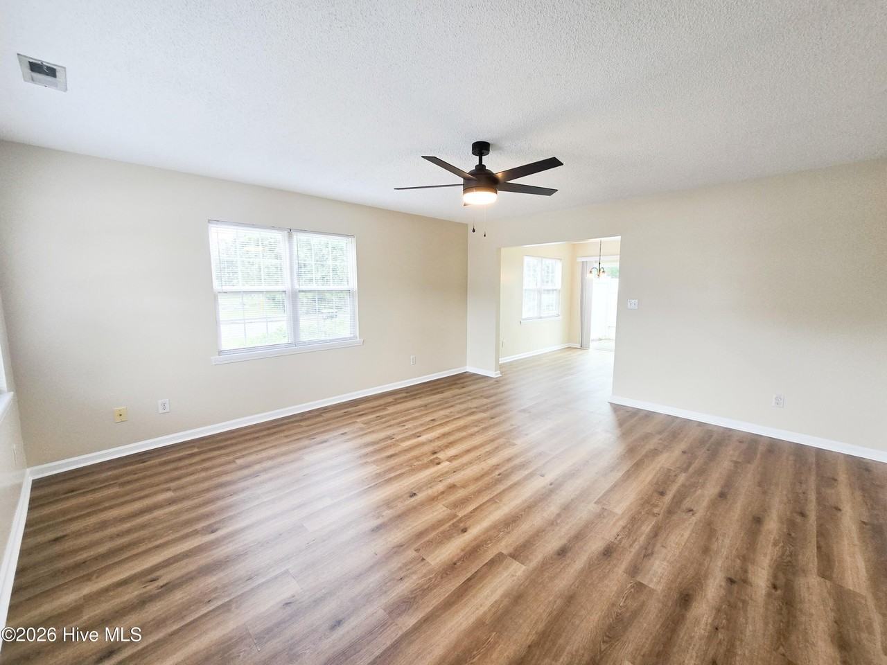 14 Pirates Cove Dr - Photo 3 of 17