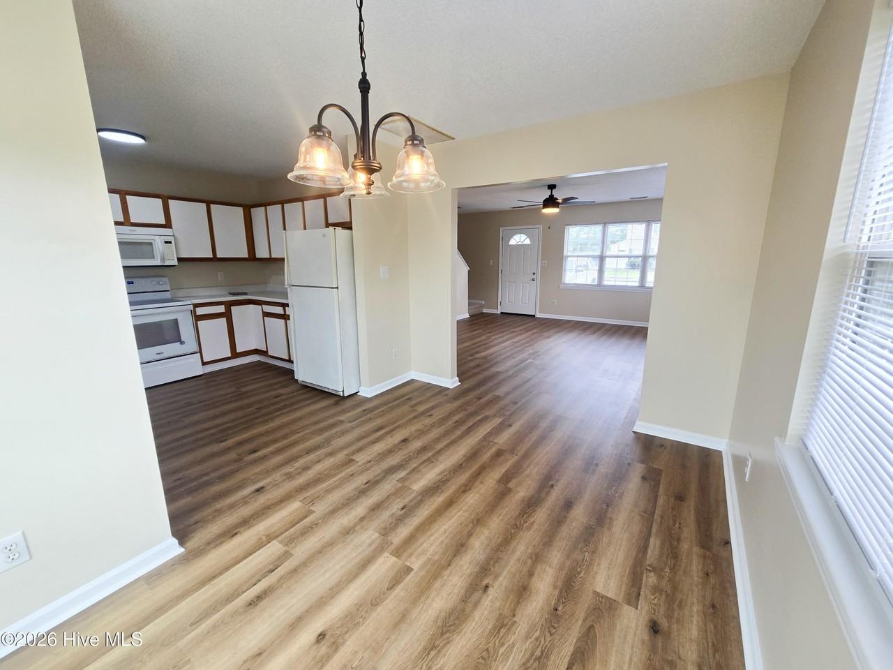 14 Pirates Cove Dr - Photo 6 of 17