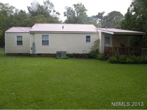 108 Beaufort Dr - Photo 2 of 11