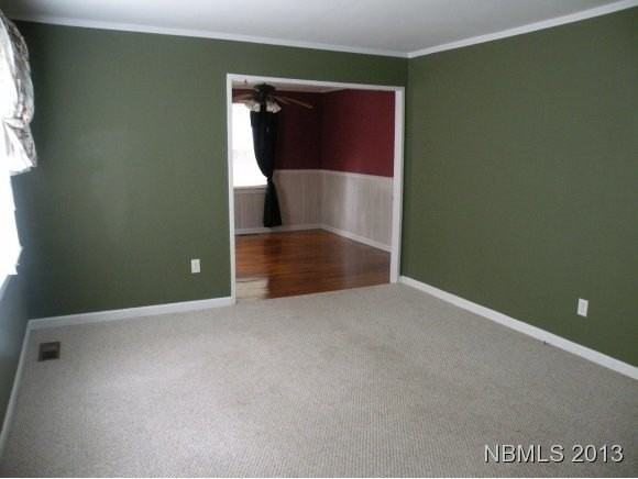 108 Beaufort Dr - Photo 3 of 11