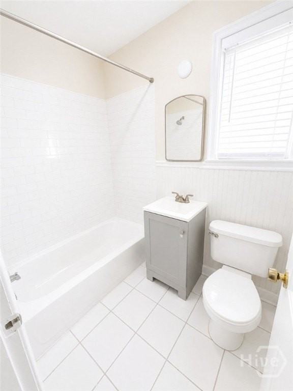 1320 E 54th St - Photo 5 of 7