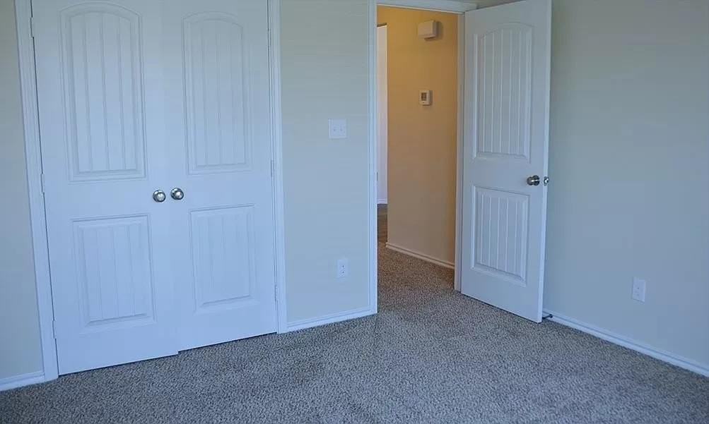 9903 Wausau Ave - Photo 7 of 10