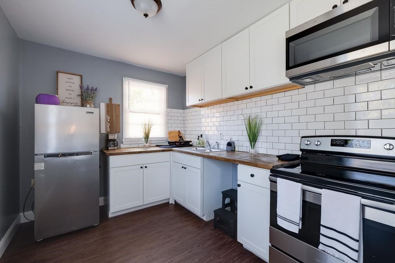 1050 N Parkway - Photo 6 of 16
