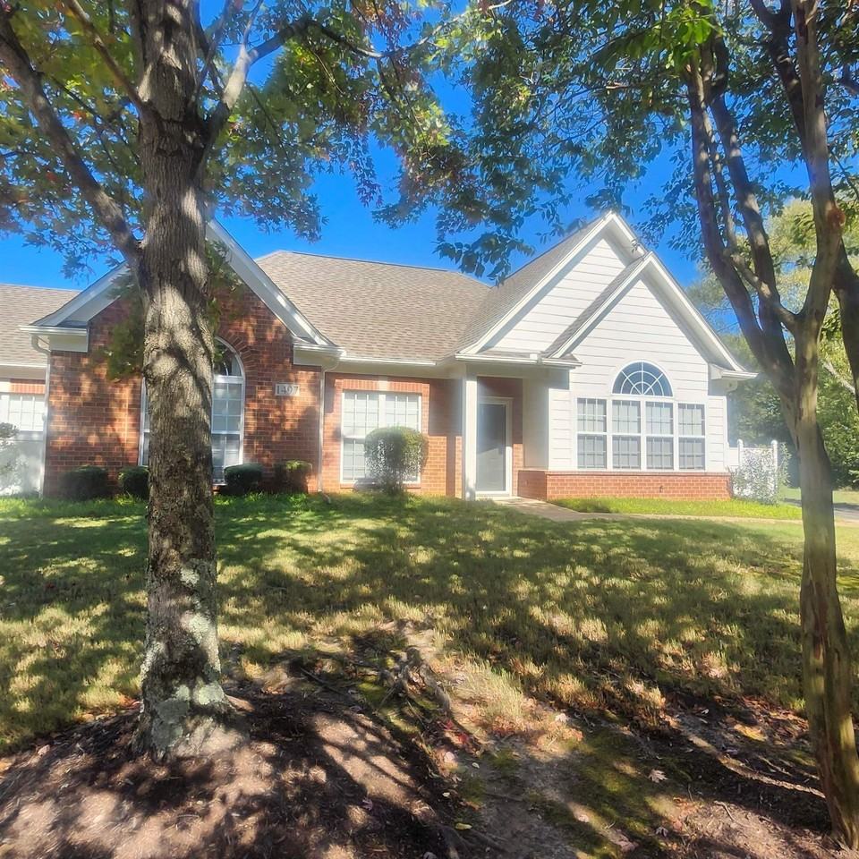 1497 Castle Pines Cir #18