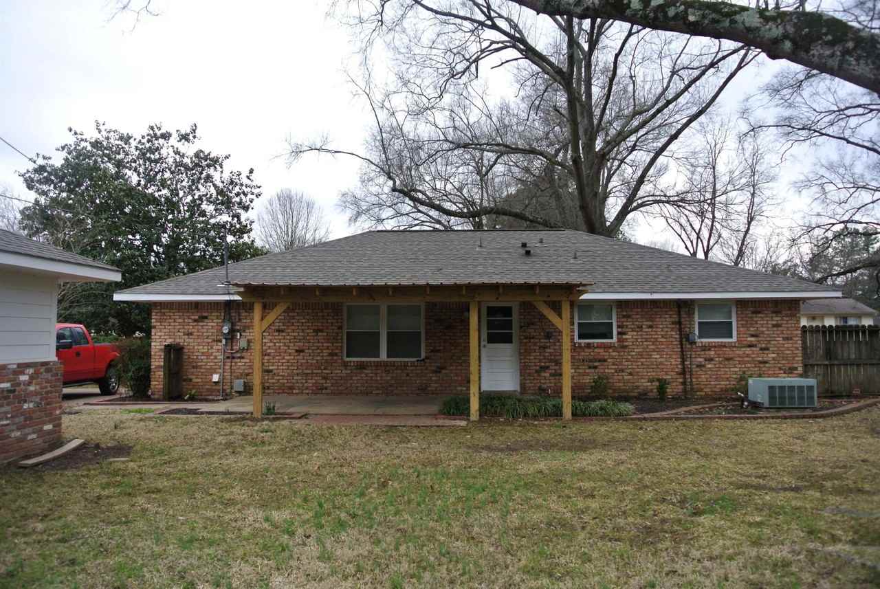 426 Cardinal Dr - Photo 4 of 21