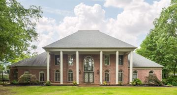 featured image of 415 S Yates Rd