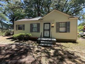 1300 Robin Hood Ln - Photo 1 of 1
