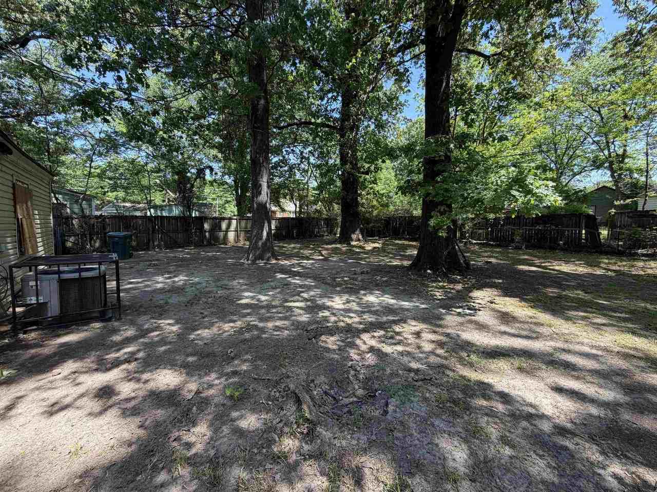 1300 Robin Hood Ln - Photo 2 of 9