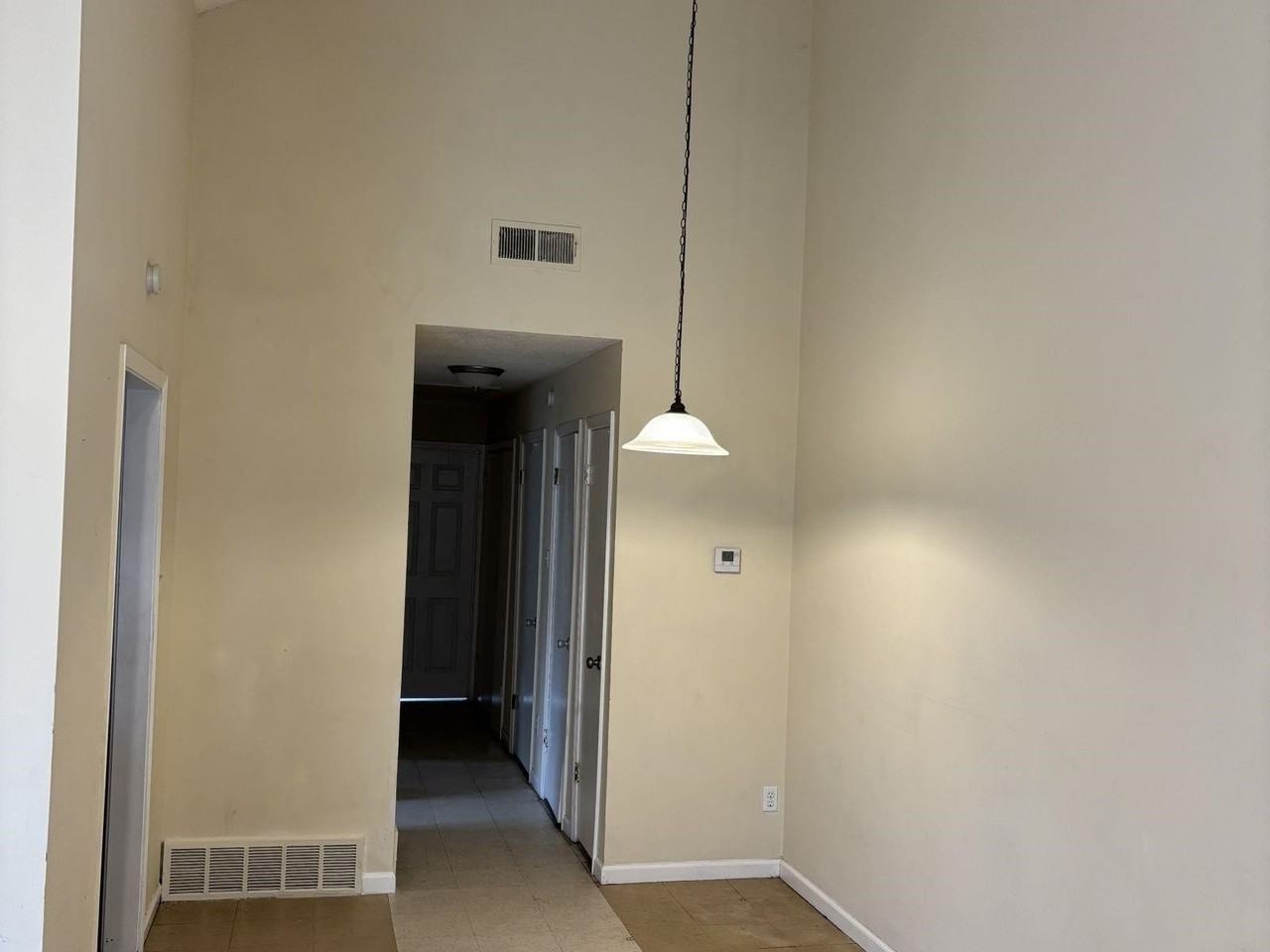 643 Mcwhirter Ave - Photo 5 of 7