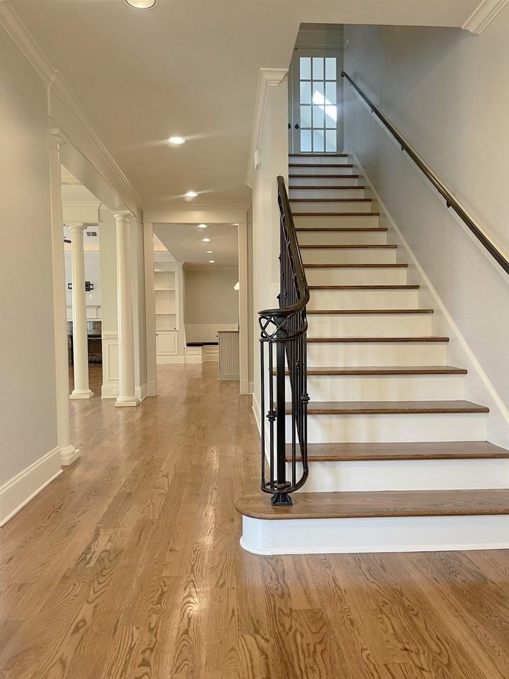 1820 Enclave Hollow Ln - Photo 5 of 24