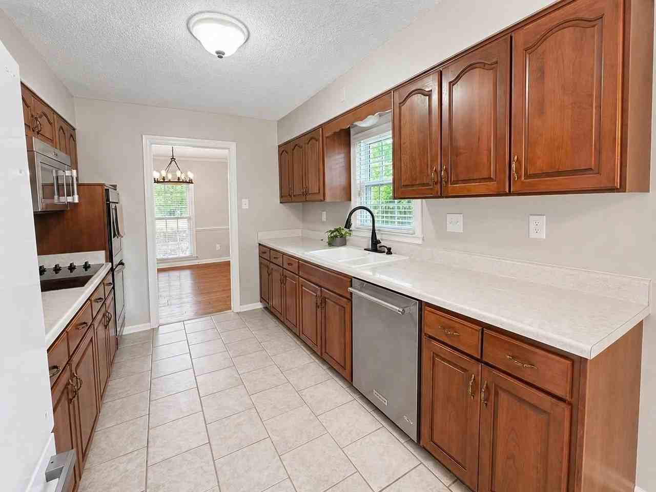 2148 Riverdale Rd - Photo 7 of 22