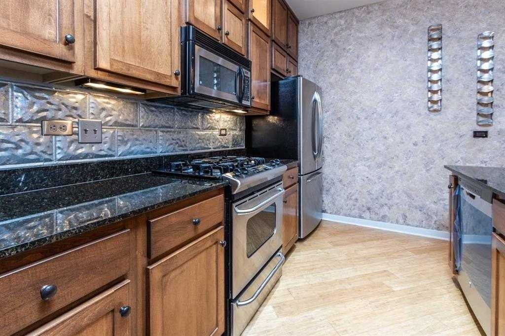 18 W Georgia Ave - Photo 6 of 17