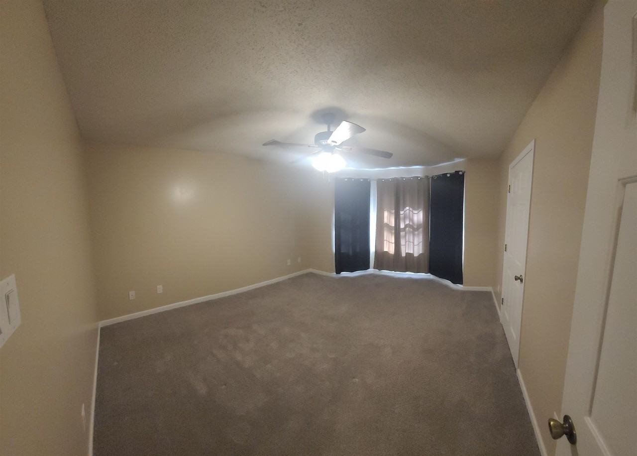50 Henderson Cv - Photo 4 of 7