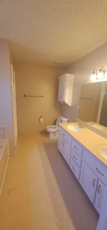 50 Henderson Cv - Photo 5 of 7