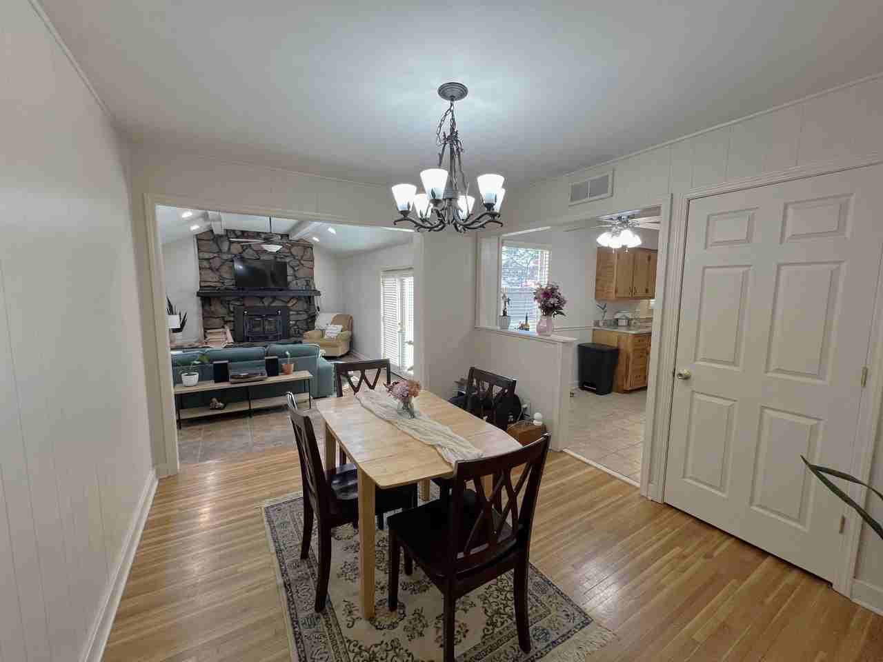 2440 Arthur Rd - Photo 5 of 18