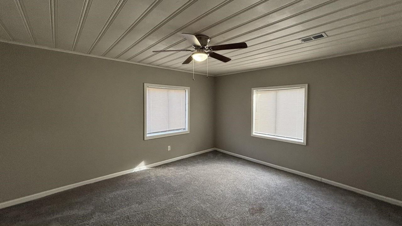 1272 Semmes St - Photo 6 of 24
