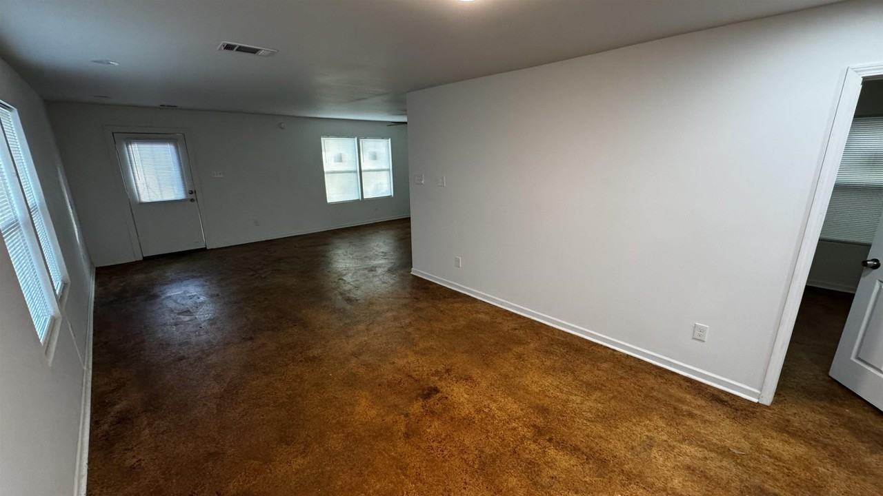 3021 Chelsea Ave - Photo 2 of 20