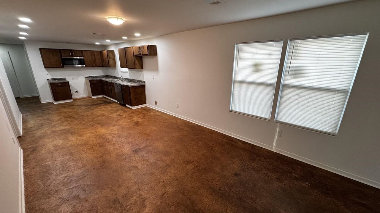 3021 Chelsea Ave - Photo 6 of 20