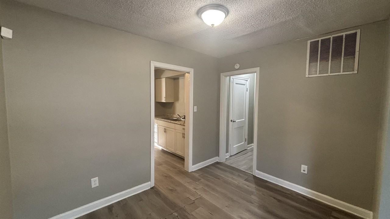 3133 Benjestown Rd - Photo 4 of 17