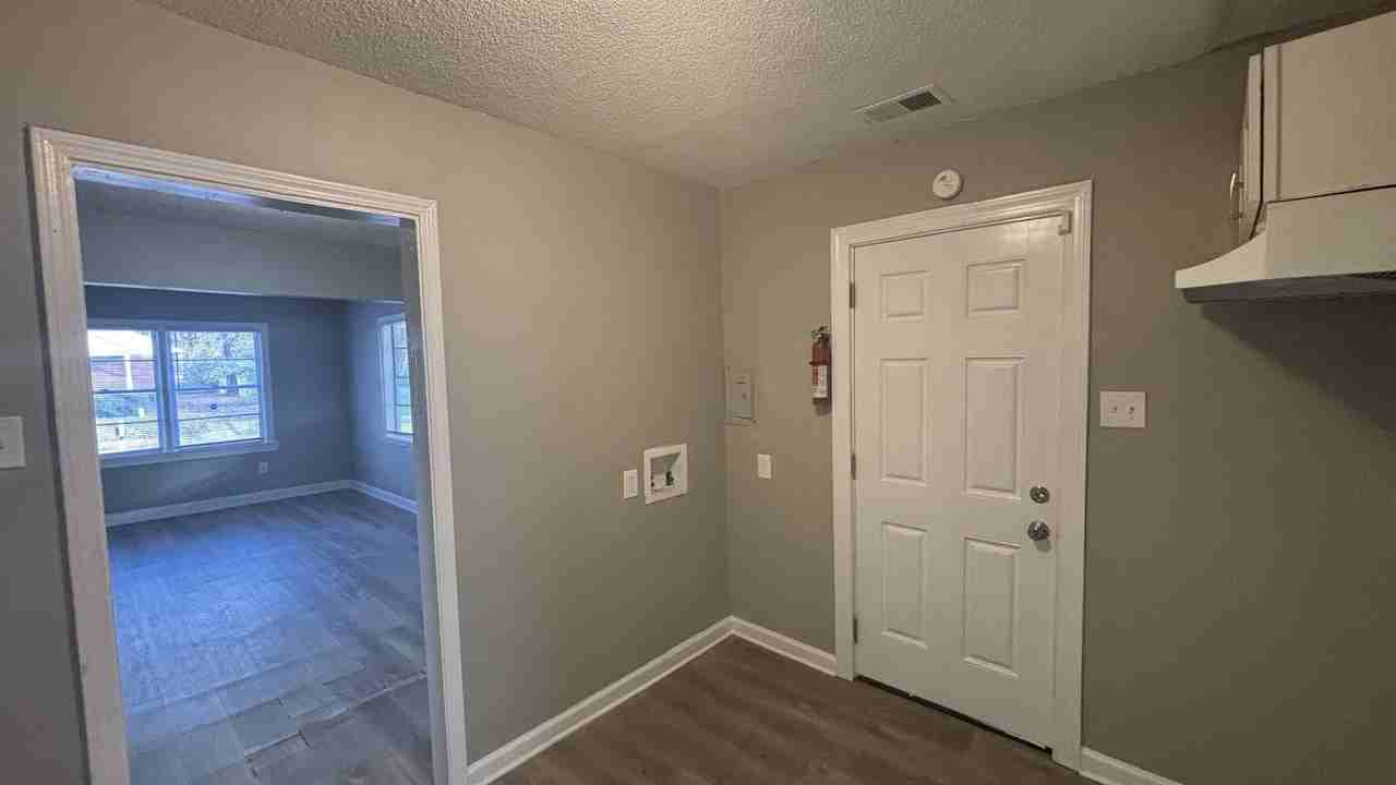 3133 Benjestown Rd - Photo 7 of 17