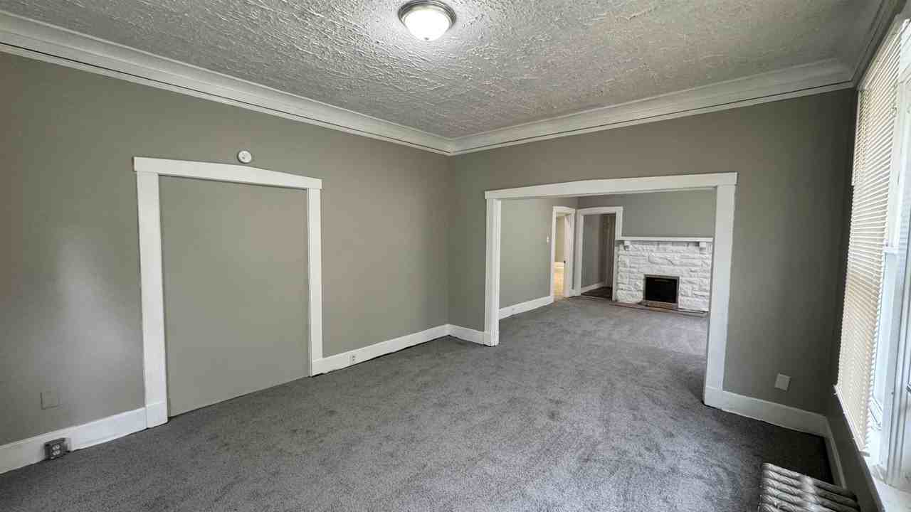1114 Azalia St - Photo 5 of 26