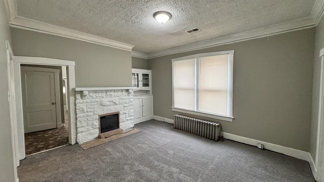 1114 Azalia St - Photo 6 of 26
