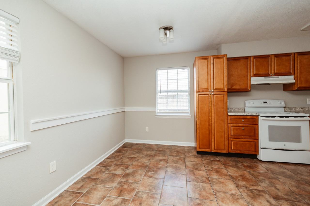 719 Berthe AvenueUnit #252 - Photo 3 of 9