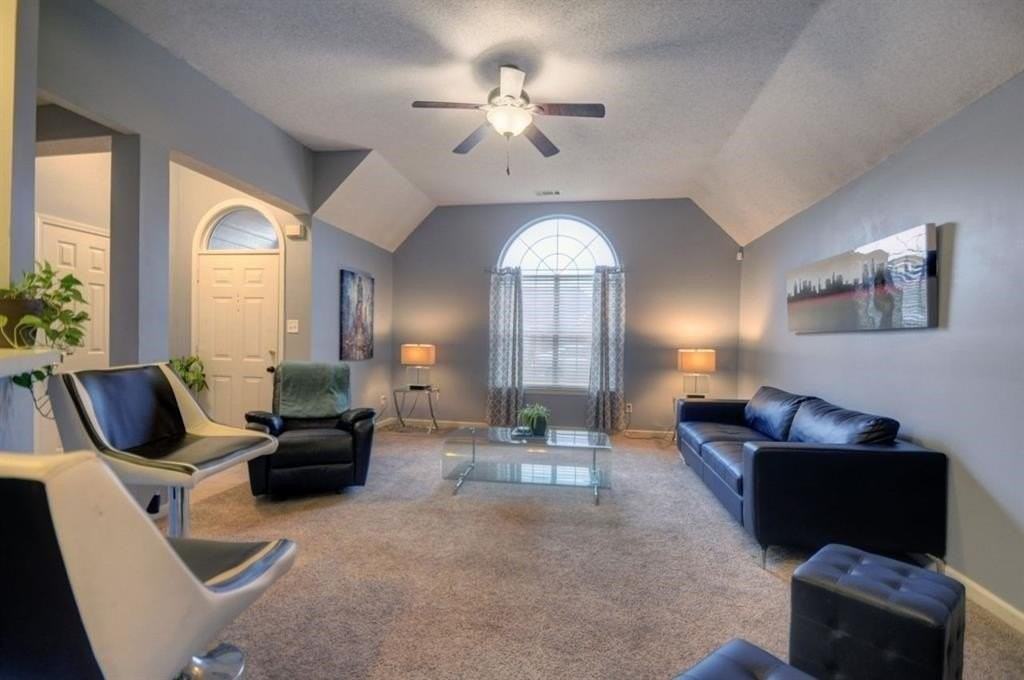 1496 Beringer Dr - Photo 5 of 14