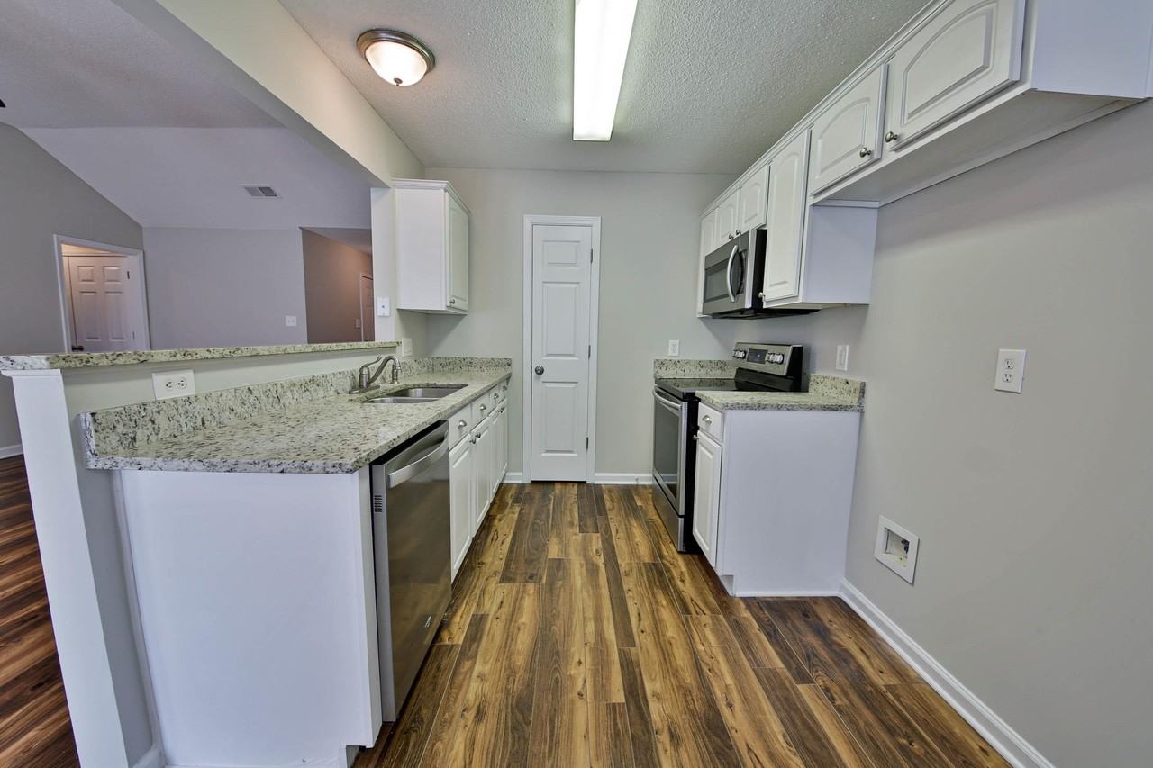 7029 Beringer Dr S - Photo 3 of 9