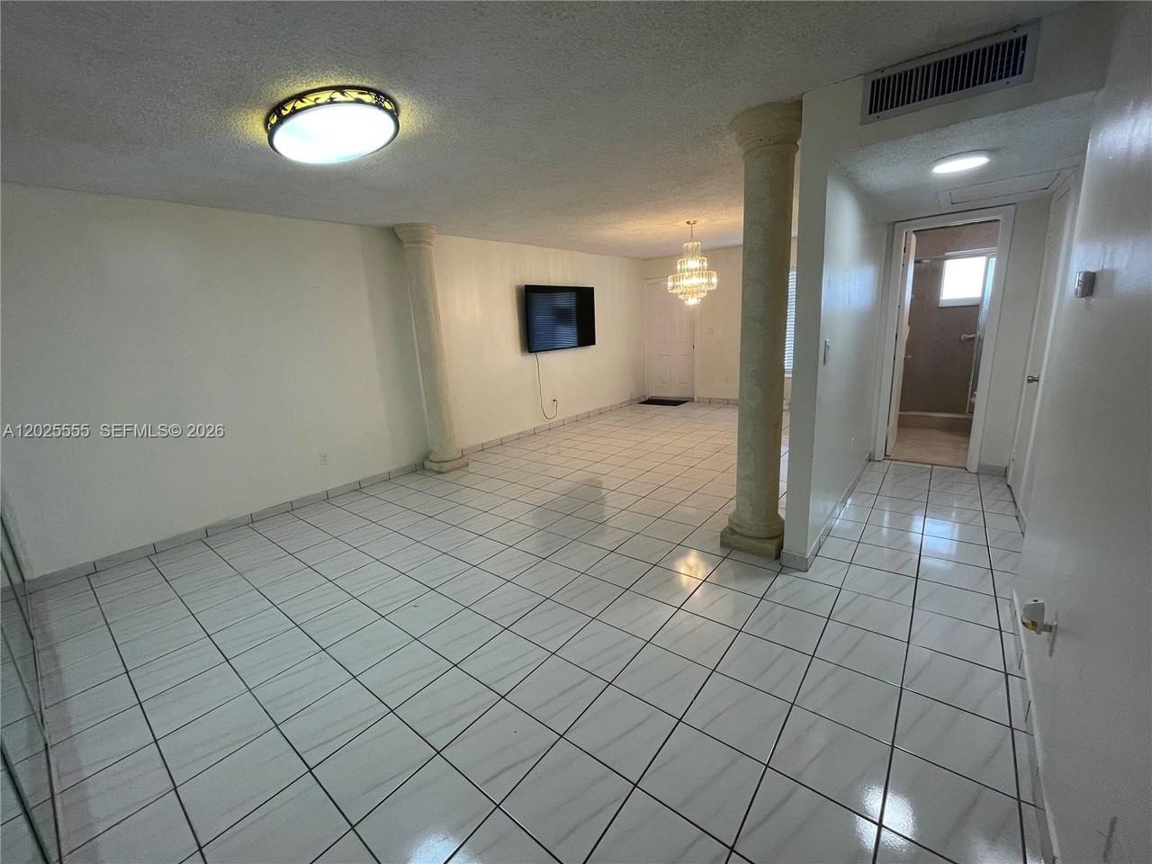 10115 Sw 21st Ter - Photo 4 of 12