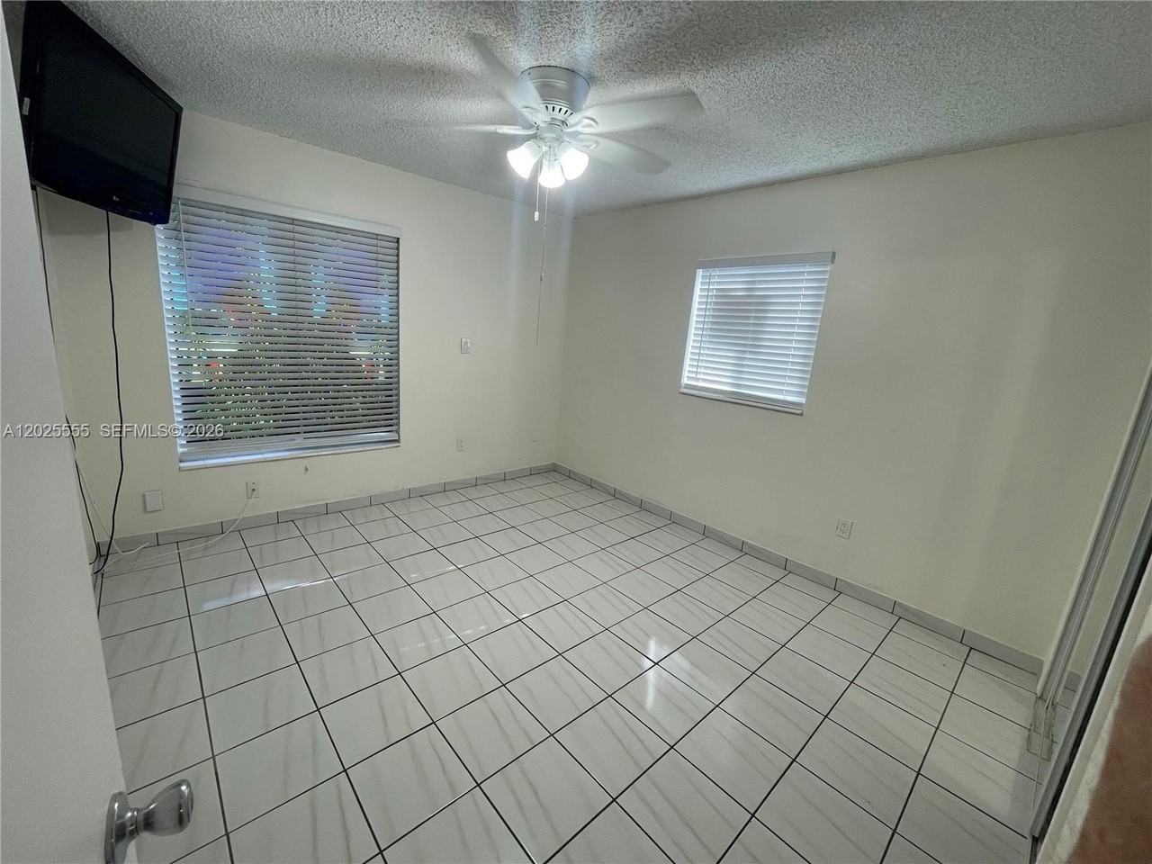10115 Sw 21st Ter - Photo 6 of 12