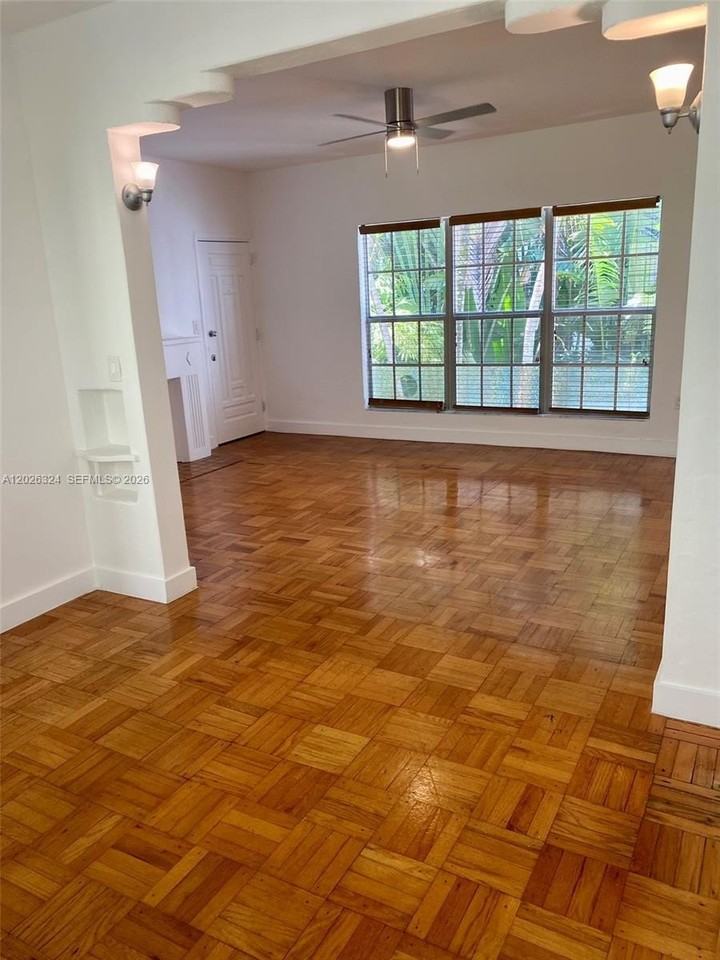 2921 Sheridan Ave #3 - Photo 3 of 37