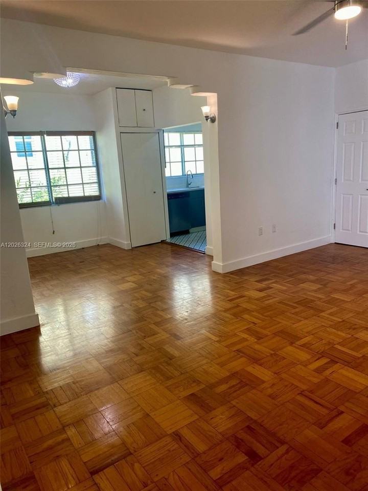 2921 Sheridan Ave #3 - Photo 4 of 37