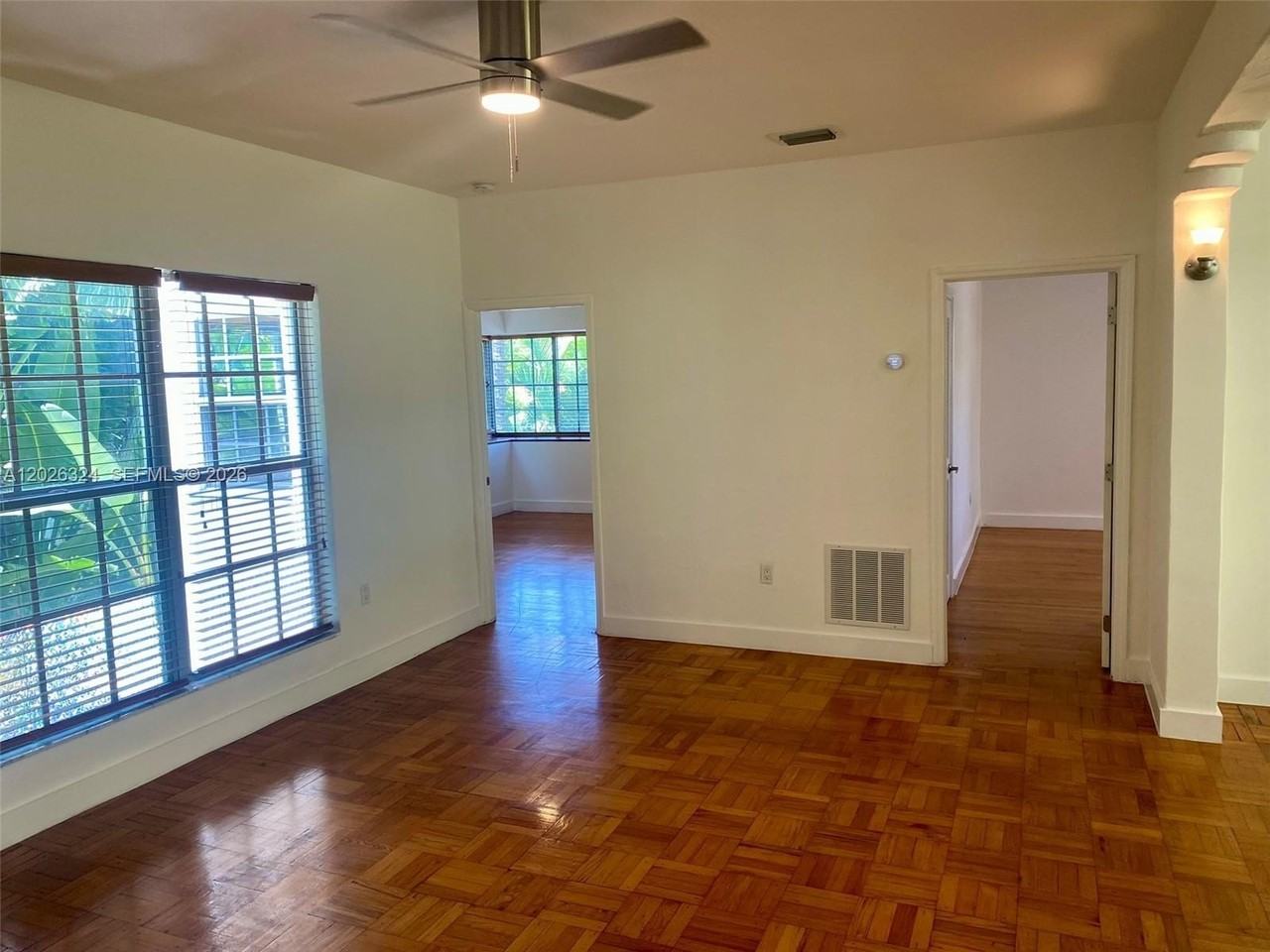 2921 Sheridan Ave #3 - Photo 7 of 37