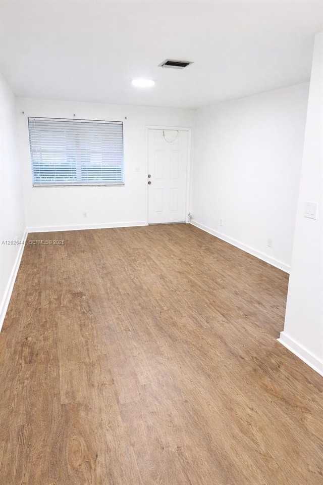 5820 Nw 23rd St #5820 - Photo 3 of 10
