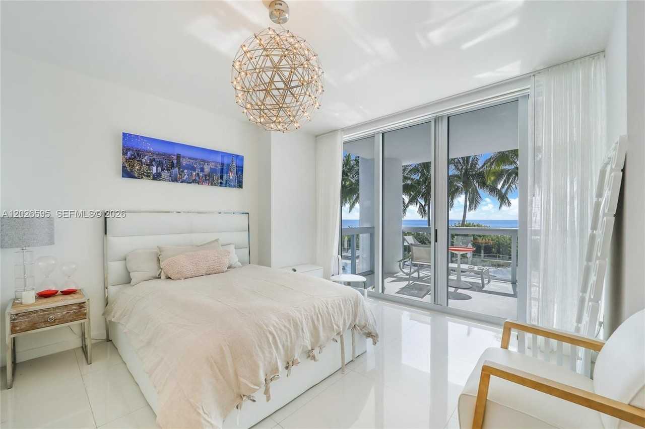 6899 Collins Ave #204 - Photo 6 of 15