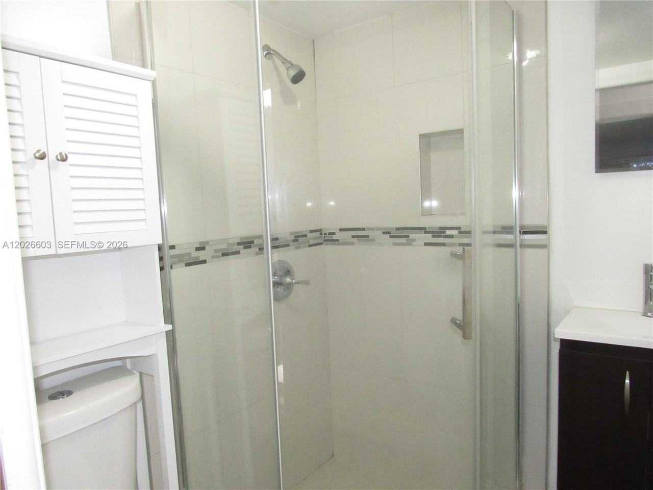 2230 Sw 50th Ter #2 - Photo 5 of 14