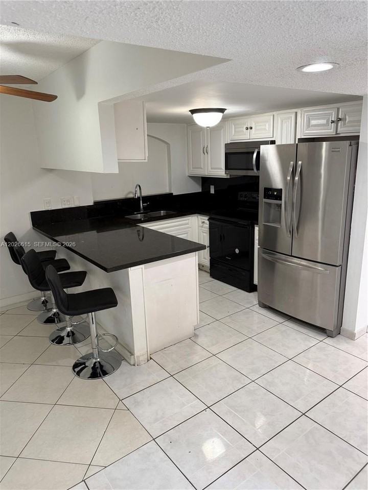9940 Sw 146th Ct #0 - Photo 3 of 37