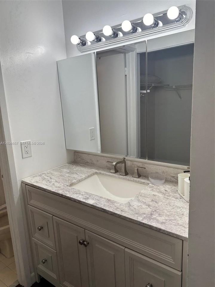 9255 Sw 125th Ave #110R - Photo 6 of 39