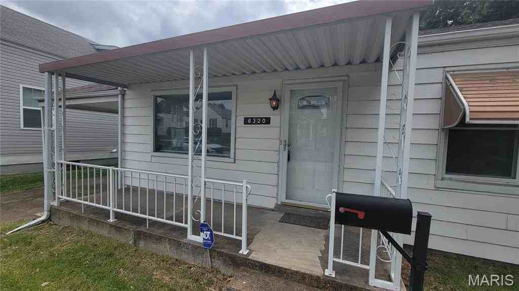 6320 Arthur Ave - Photo 2 of 12