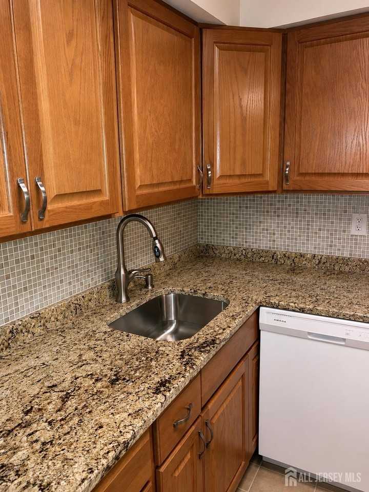43 Deerberry Ln - Photo 4 of 13