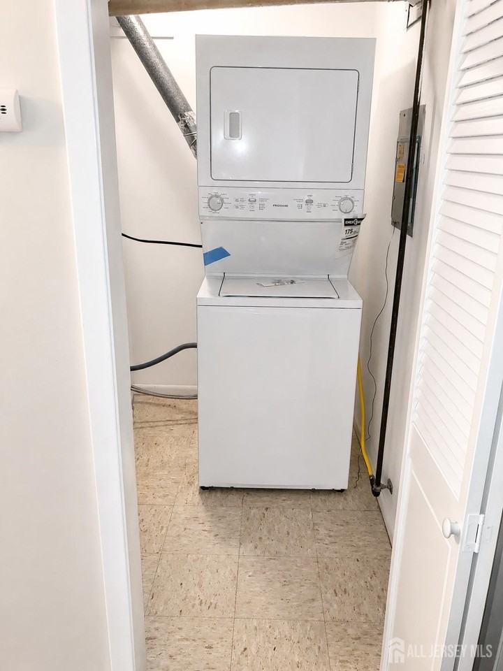 43 Deerberry Ln - Photo 6 of 13
