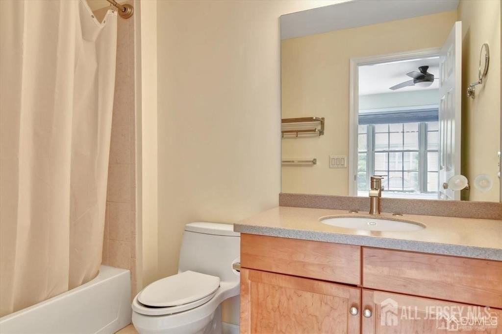 248 River Rd - Photo 5 of 17