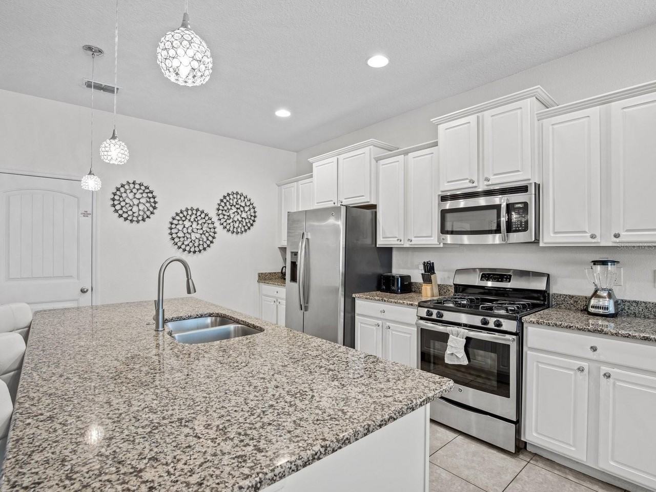4811 Terrasonesta Dr - Photo 5 of 29