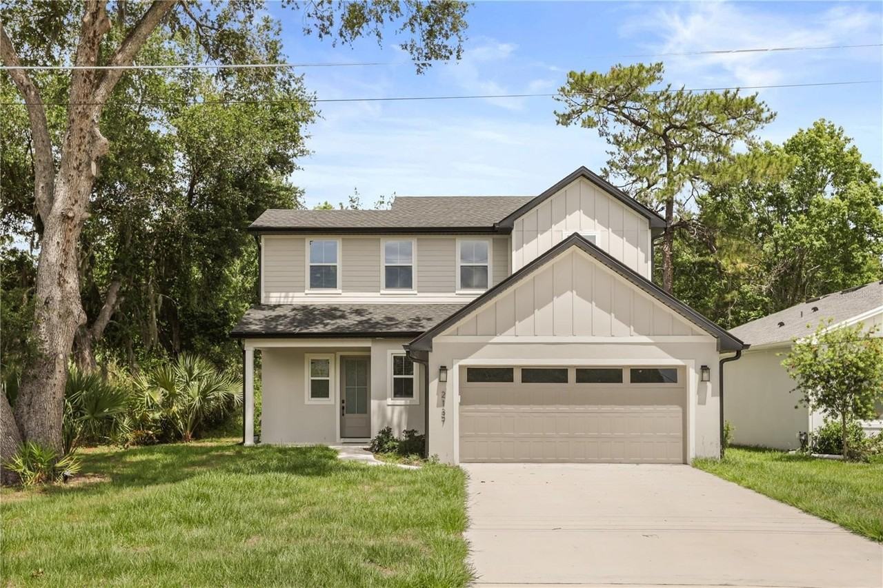 2137 Brighton Ln